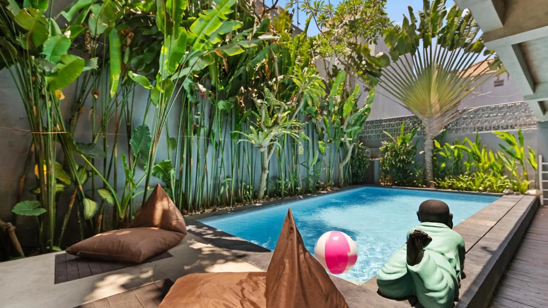 Modern Apartment With Shared Pool - By The Beach Seminyak