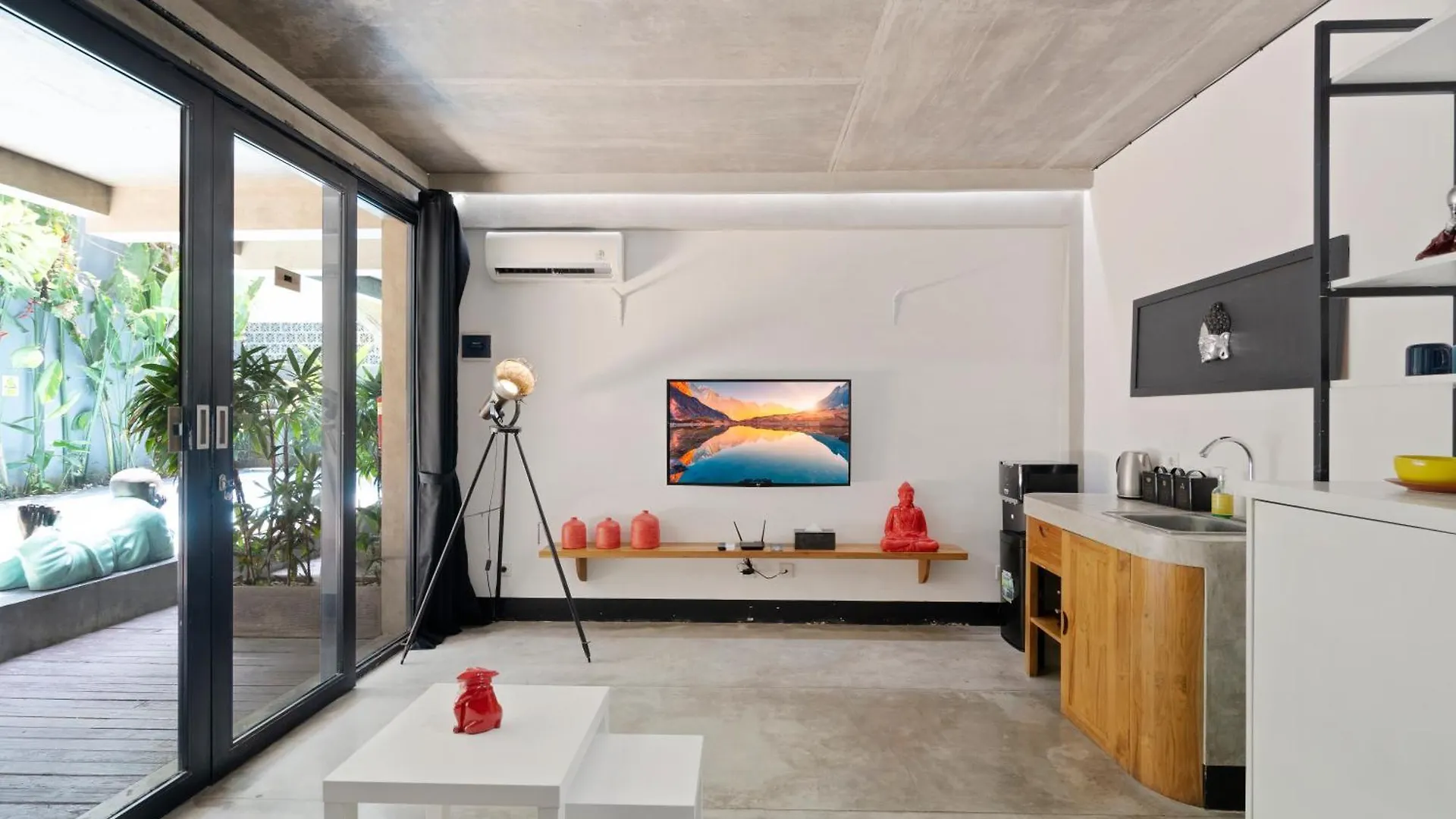 Modern Apartment With Shared Pool - By The Beach Seminyak Indonésia